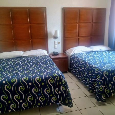Hotel California Tuxpan  Exterior photo