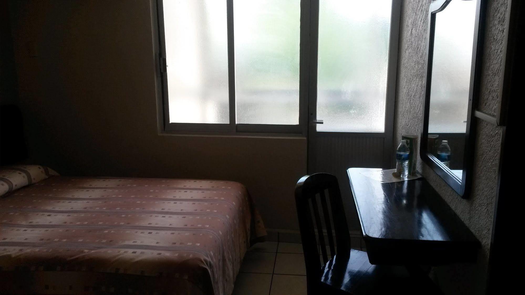 Hotel California Tuxpan  Exterior photo